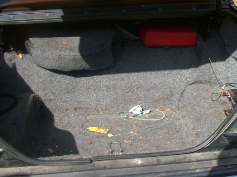 1987 Ford Crown Victoria LTD - The 6-dead-body-capacity trunk!