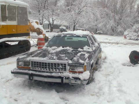 1987 Ford LTD Crown Victoria photo