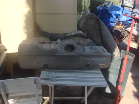 1983 Ford Bronco - here is the side or saddle tank. it is not needed and i sold it to get other things i needed.