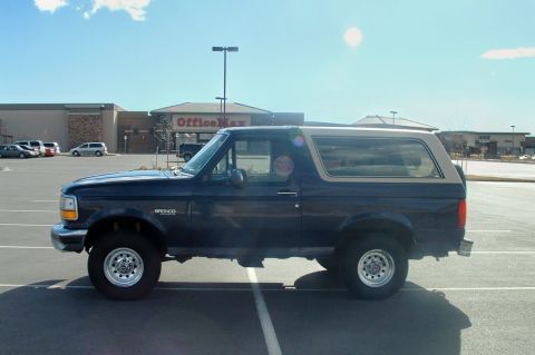 1993 Ford Bronco photo