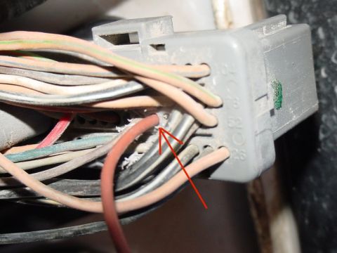1996 Mercury Grand Marquis - http://www.crownvic.net/drock96marquis/tach.htm 96-97 Tach install - tach signal source pin48 on PCM