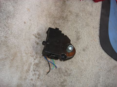 1983 Ford Bronco - here is the back of a newer motor pac for the door. the ac/heat and the rear ac/heater is the same motor.