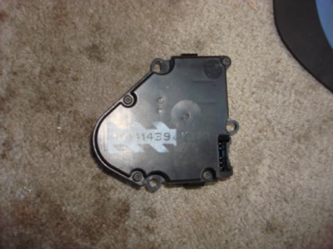1983 Ford Bronco - here is the motor pac without the wire harness connected.