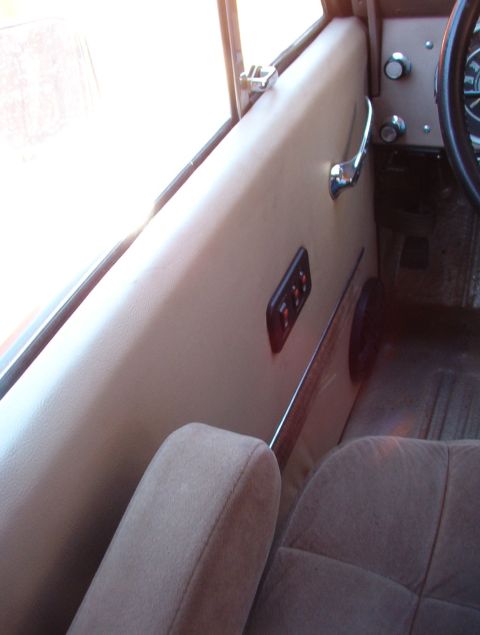 1975 Ford Bronco - Why didn't they do it this way to begin with?