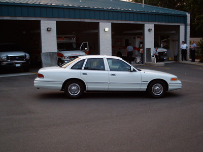 1994 Ford Crown Victoria photo