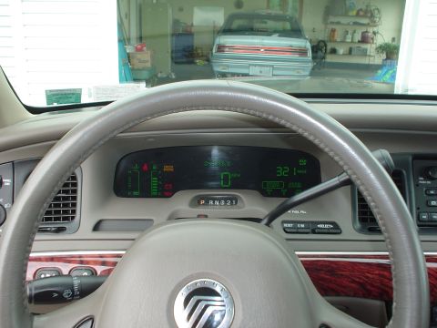 2001 Mercury Grand Marquis photo