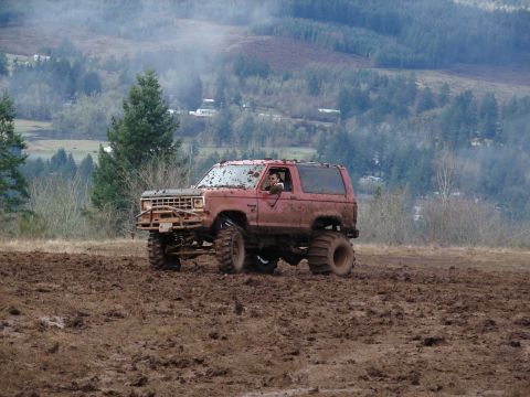 1996 Ford Bronco - This was an awesome broncoII. Had a v8 with lots of power.