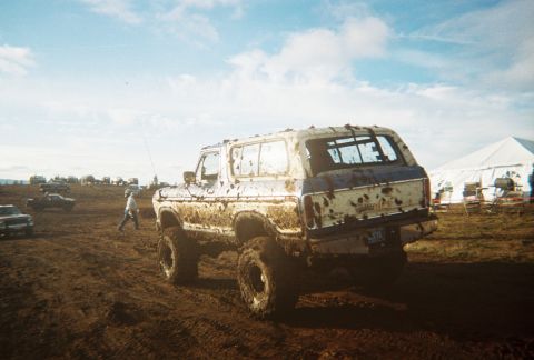 1978 Ford Bronco - I don't know this guy, but he's got a sweet Bronco that is what mine looked like BEFORE...