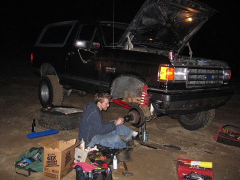 1989 Ford Bronco - The trip starts out with me having to replace my passenger side bearings. Thanx goes out to all that help me finish that at 1am!