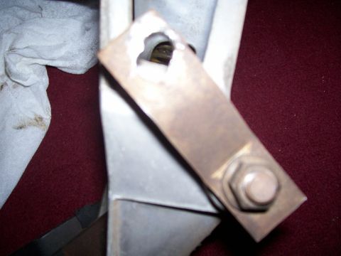 1985 Ford Bronco - Modified hole. Its been "hogged out"