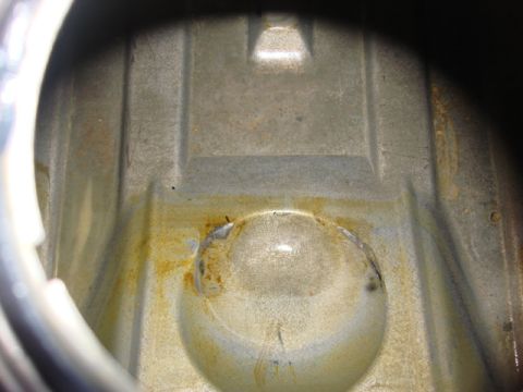 1983 Ford Bronco - i decided to make sure the inside was good and clean. here is the inside before i cleaned it out. not too bad of shape.