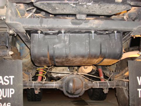 1983 Ford Bronco - i forgot the top straps were adjustable so i got longer bolts first. i will trim them down some soon. here is the tank all tighened in plac…