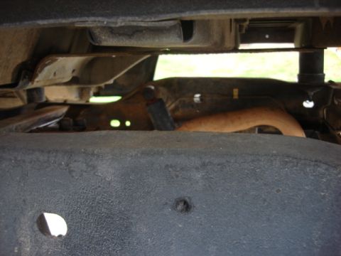 1983 Ford Bronco - this is the pass side vent line to the charcole can under the hood. i going to swap it out for the newer larger one off the F150.