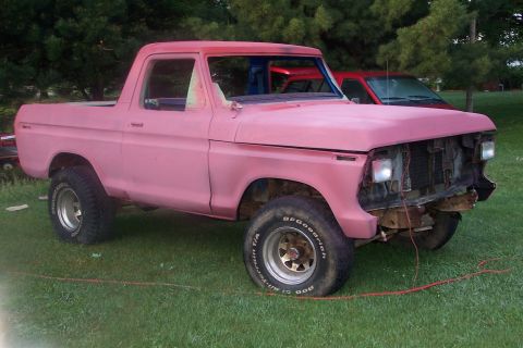 1979 Ford Bronco - After the bodywork and primer. I didn't have enough primer so I added some red paint I had laying around