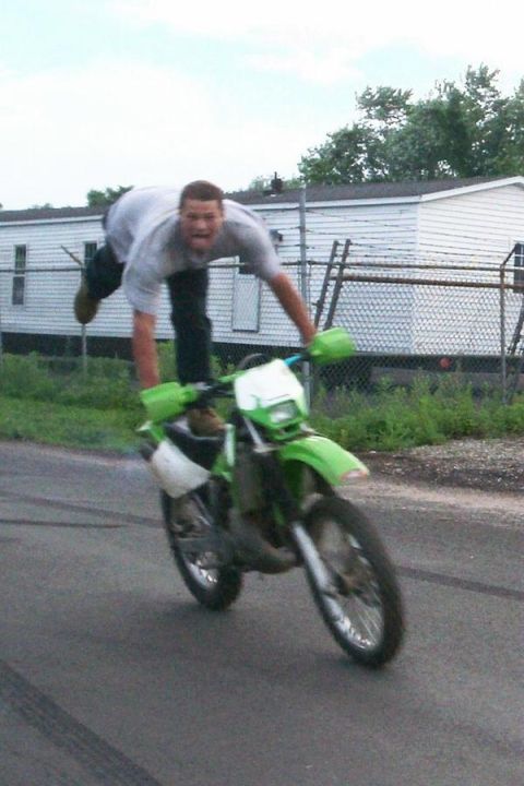1990 Ford Bronco - Paulie goin 80 on the bike