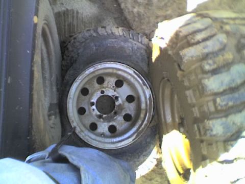 1989 Ford Bronco - Just could not break this off the rim!