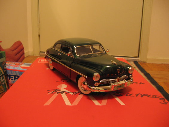 49 Mercury coupe (front/angle)