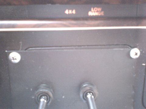 1989 Ford Bronco - Dashboard controls with 4x4 and LOW RANGE indicators are visible.