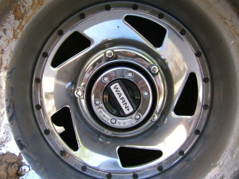 1991 Ford Bronco - warn manual hubs