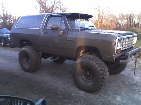 1983 Dodge Power Ram photo
