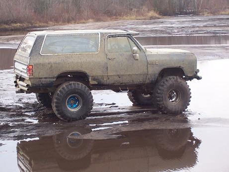 1983 Dodge Power Ram photo