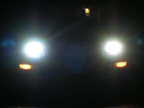 1996 Ford Probe - Notice the difference in color between the lights. One of the bulbs is bad