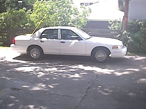 1998 Ford Crown Victoria - Right Side