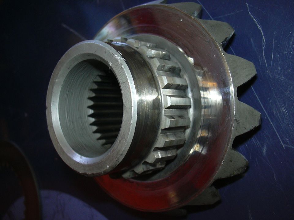 Close-up of a differential gear and pinion with splines