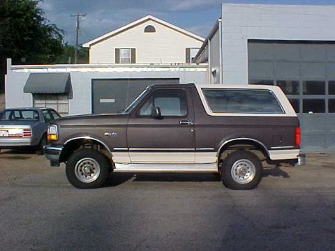 1992 Ford Bronco - I can't wait to paint her. 07/30/02