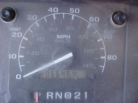 1992 Ford Bronco - If you can't tell that is 206,646.4 original miles. 07/30/02