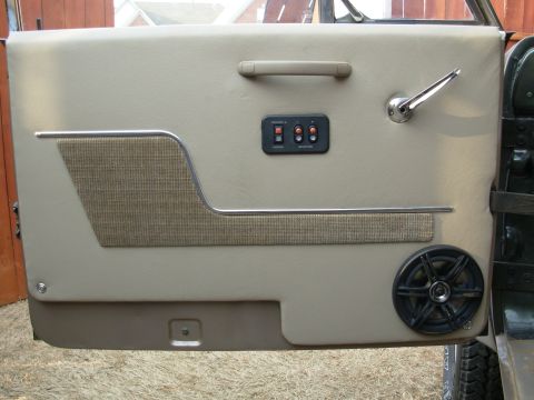 1975 Ford Bronco - I found a grab handle that we both liked, and it's on. I think it came from an Expedition. The inside latch handle & rod came from a Maveri…