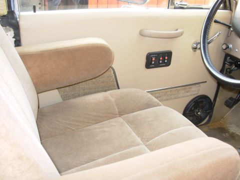 1975 Ford Bronco - I've managed to do something that NO car manufacturer seems to be able to accomplish: attaching a door panel so that it can be removed with…