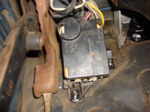 1983 Ford Bronco - i been working on the EEC and wire harness placement. I going to try and be as close the the stock 1992 location. here is the before pics.…