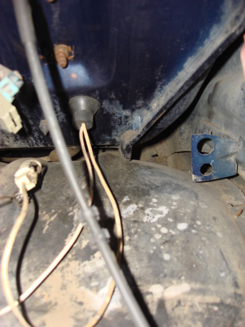 1983 Ford Bronco - here is another view of the harness and EEC before shot.