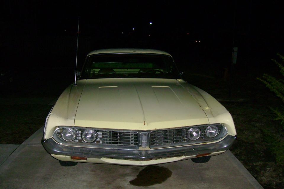 1970 Ford Torino front view at night
