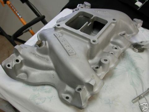 1972 Ford Ranchero - Shelby with a 4500 dominator carb flange