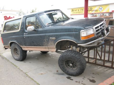 1995 Ford Bronco - This modified Ford Bronco is ready for some off-road action, with its suspension significantly raised.