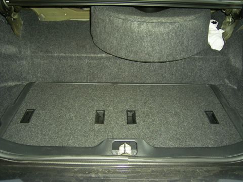 2005 Ford Crown Victoria - Trunk