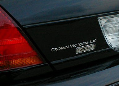 2001 Ford Crown Victoria photo