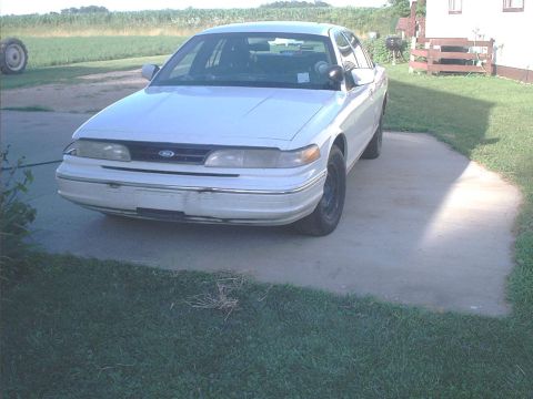 1995 Ford Crown Victoria - she aint much......yet, but she makes a good project.