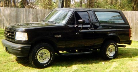 1993 Ford Bronco photo