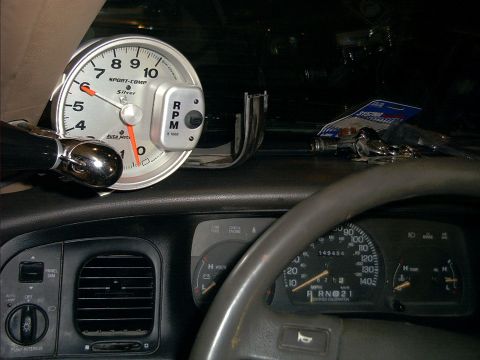 1995 Ford Crown Victoria - i think it shoulda been a factory option.