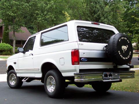 1996 Ford Bronco photo