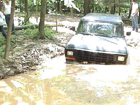 1978 Ford Bronco - milk shake at r.c. 06