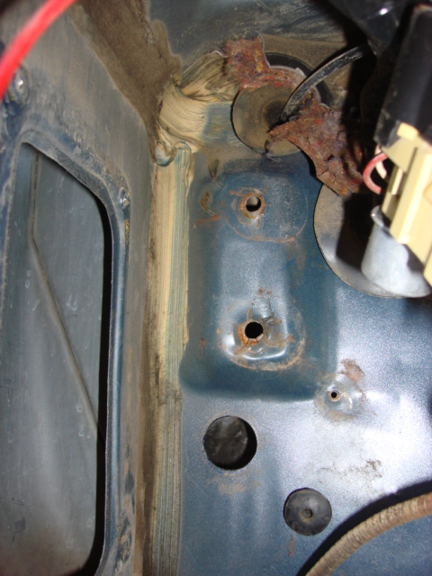 1983 Ford Bronco - here is the inside where the computer and harness connectors will go.