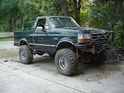 1992 Ford Bronco - getting ready to go on the trailer and down to the indy 4x4 jamboree.