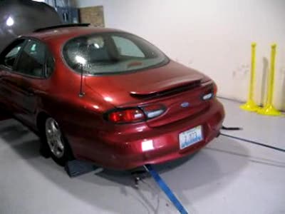 1998 Ford Taurus - Actually a 97 but on the dyno having Fun great V-8 sound!