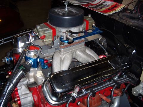 1984 Ford Bronco - Custom V8 engine build a Holley carburetor and aftermarket parts.