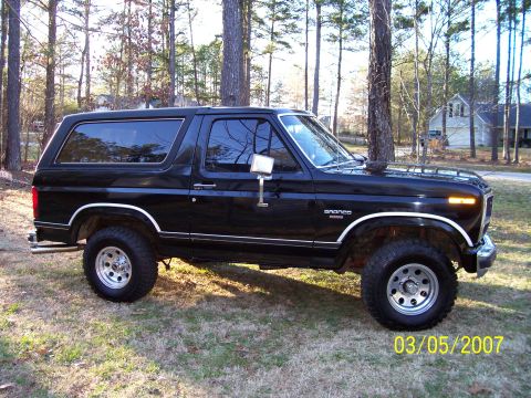 1983 Ford Bronco photo