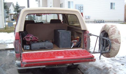 2006 Ford E350 - Shot of my truck and apartment.